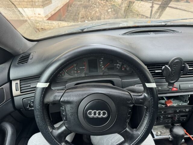 Чорний Ауді А6, об'ємом двигуна 2.5 л та пробігом 280 тис. км за 2600 $, фото 4 на Automoto.ua