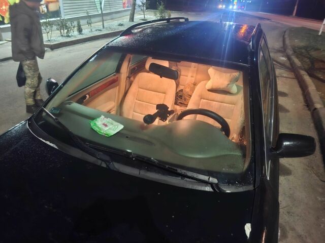 Чорний Ауді А6, об'ємом двигуна 1.9 л та пробігом 277 тис. км за 2500 $, фото 6 на Automoto.ua