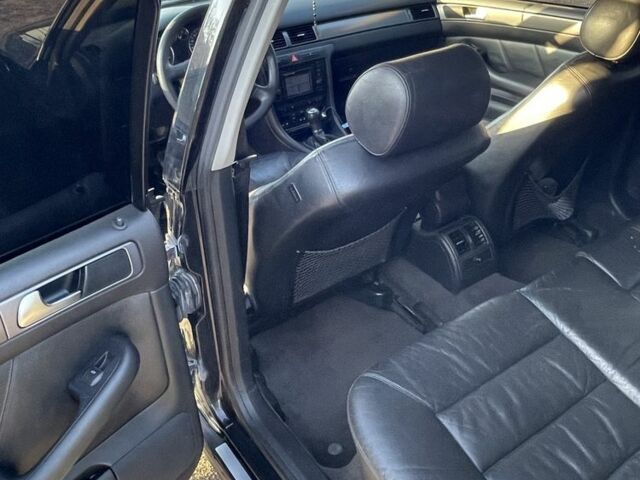 Черный Ауди А6, объемом двигателя 2.5 л и пробегом 364 тыс. км за 3000 $, фото 9 на Automoto.ua