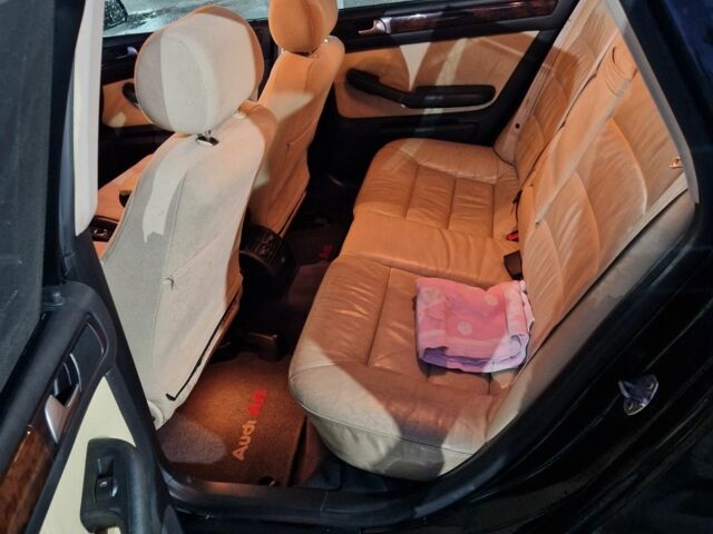 Ауди А6 2002 в Сумах на Automoto.ua Черный Ауди А6, объемом двигателя 0 л и пробегом 250 тыс. км за 3000 $, фото 4 на Automoto.ua