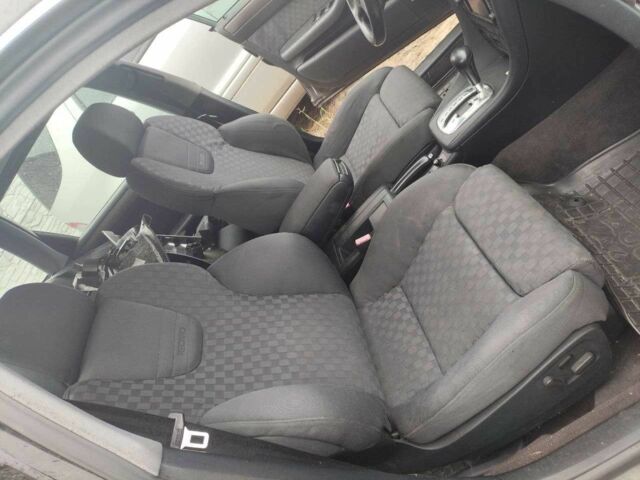 Ауді А6 2003 у Кременчуге на Automoto.ua Чорний Ауді А6, об'ємом двигуна 2.5 л та пробігом 300 тис. км за 530 $, фото 1 на Automoto.ua