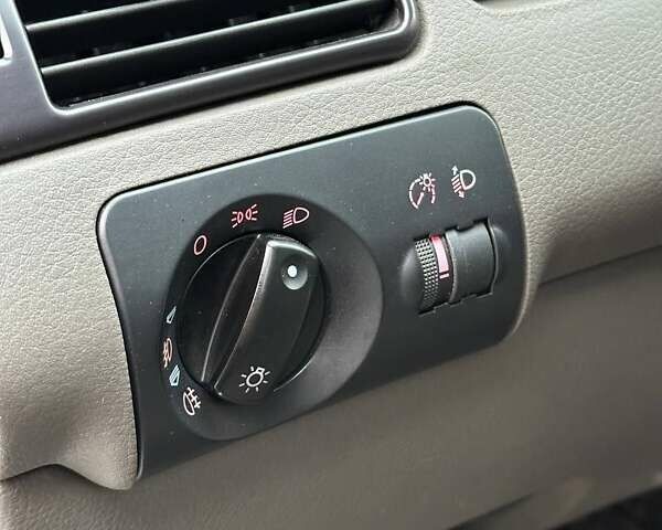 Черный Ауди А6, объемом двигателя 1.78 л и пробегом 215 тыс. км за 5200 $, фото 23 на Automoto.ua