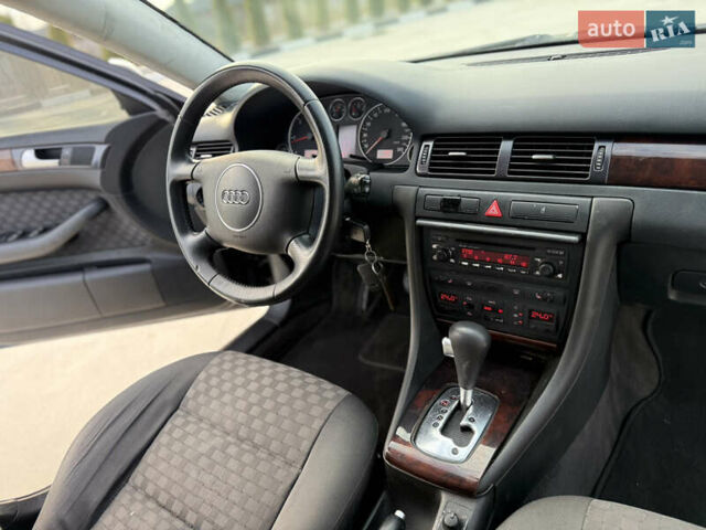 Черный Ауди А6, объемом двигателя 2.5 л и пробегом 350 тыс. км за 3200 $, фото 14 на Automoto.ua