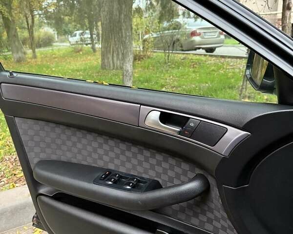 Черный Ауди А6, объемом двигателя 2.5 л и пробегом 257 тыс. км за 5600 $, фото 17 на Automoto.ua