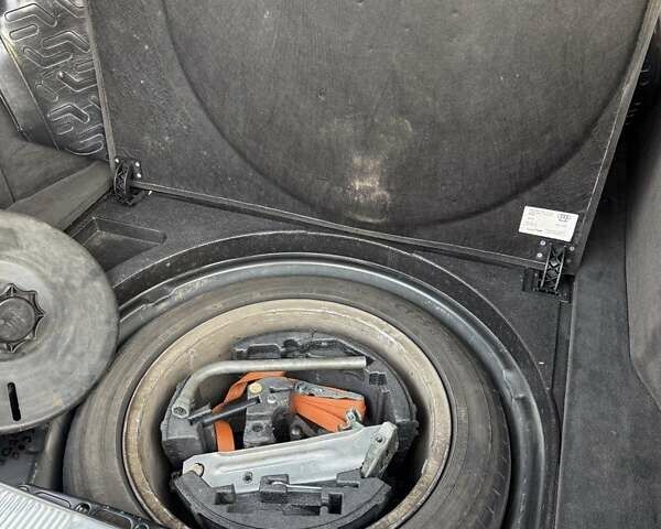 Черный Ауди А6, объемом двигателя 2.5 л и пробегом 257 тыс. км за 5600 $, фото 18 на Automoto.ua