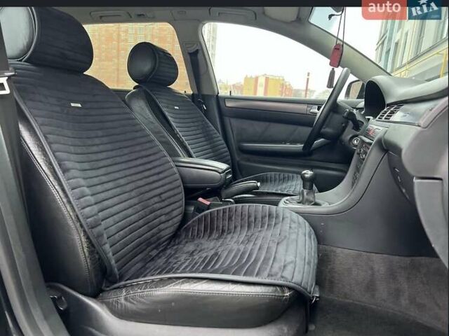 Черный Ауди А6, объемом двигателя 2.5 л и пробегом 380 тыс. км за 4200 $, фото 11 на Automoto.ua