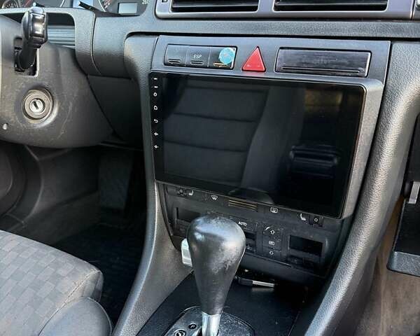 Черный Ауди А6, объемом двигателя 2.5 л и пробегом 257 тыс. км за 5600 $, фото 7 на Automoto.ua