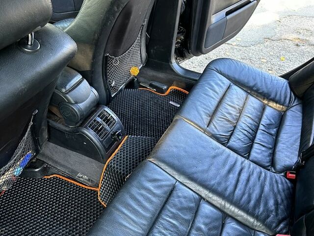 Черный Ауди А6, объемом двигателя 2.5 л и пробегом 400 тыс. км за 4760 $, фото 10 на Automoto.ua