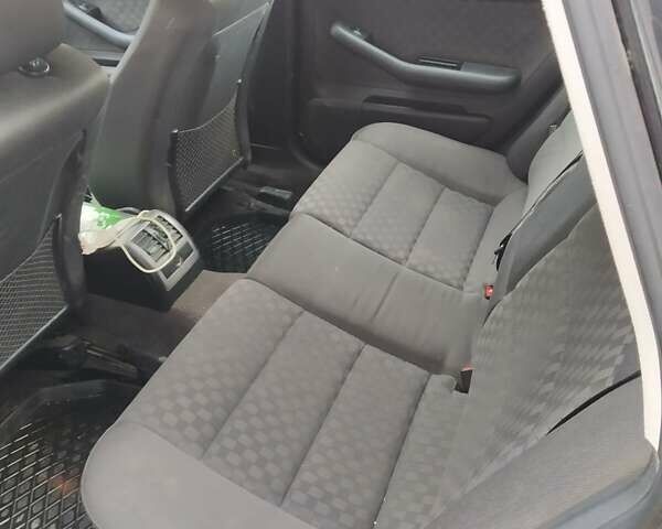 Черный Ауди А6, объемом двигателя 2 л и пробегом 277 тыс. км за 4300 $, фото 1 на Automoto.ua