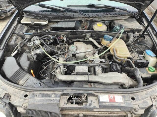 Ауді А6 2003 у Кременчуге на Automoto.ua Чорний Ауді А6, об'ємом двигуна 2.5 л та пробігом 300 тис. км за 530 $, фото 3 на Automoto.ua