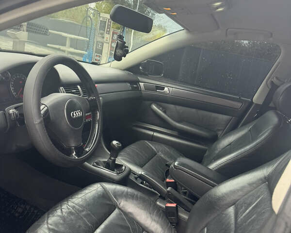 Чорний Ауді А6, об'ємом двигуна 1.9 л та пробігом 241 тис. км за 5700 $, фото 10 на Automoto.ua
