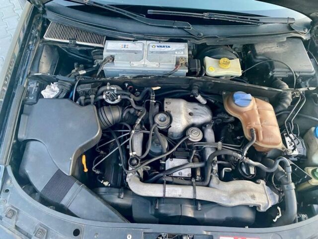 Чорний Ауді А6, об'ємом двигуна 0 л та пробігом 300 тис. км за 3333 $, фото 6 на Automoto.ua