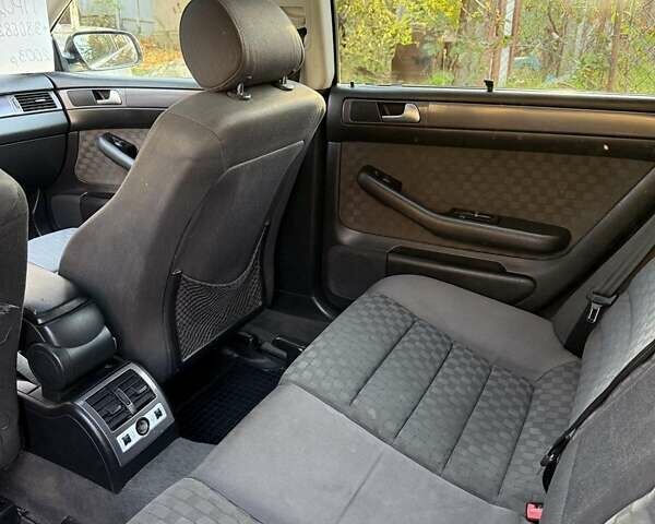 Черный Ауди А6, объемом двигателя 2.5 л и пробегом 257 тыс. км за 5600 $, фото 5 на Automoto.ua