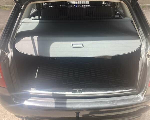 Черный Ауди А6, объемом двигателя 2.5 л и пробегом 384 тыс. км за 4700 $, фото 11 на Automoto.ua