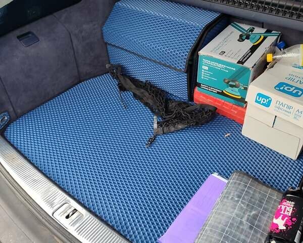 Черный Ауди А6, объемом двигателя 2.5 л и пробегом 250 тыс. км за 5500 $, фото 9 на Automoto.ua