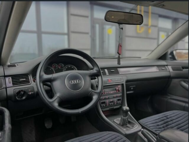 Черный Ауди А6, объемом двигателя 2.5 л и пробегом 380 тыс. км за 4200 $, фото 5 на Automoto.ua