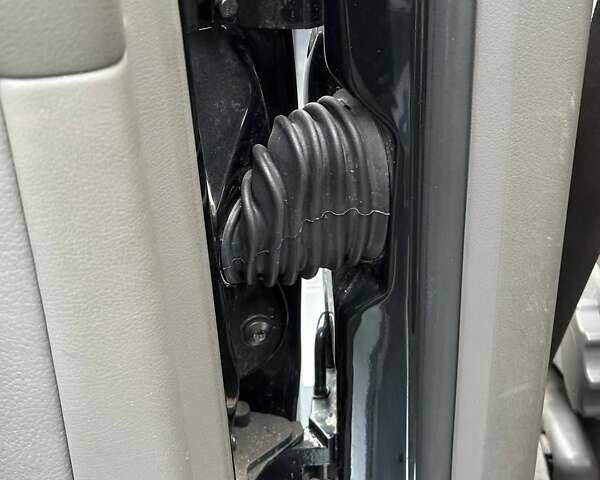 Черный Ауди А6, объемом двигателя 1.78 л и пробегом 215 тыс. км за 5200 $, фото 43 на Automoto.ua