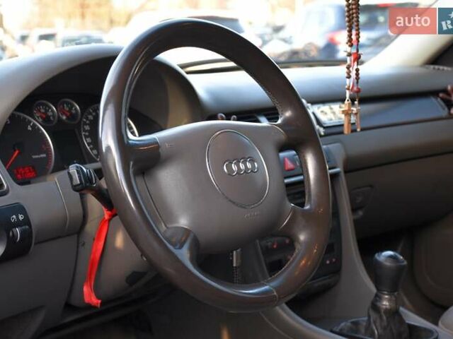 Черный Ауди А6, объемом двигателя 2.5 л и пробегом 290 тыс. км за 4800 $, фото 24 на Automoto.ua