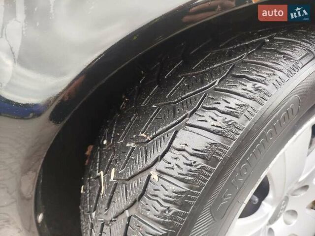 Ауді А6 2004 у Луцьку на Automoto.ua Чорний Ауді А6, об'ємом двигуна 2.5 л та пробігом 402 тис. км за 4800 $, фото 16 на Automoto.ua