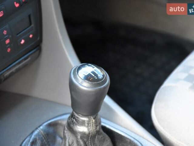 Черный Ауди А6, объемом двигателя 2.5 л и пробегом 290 тыс. км за 4800 $, фото 28 на Automoto.ua