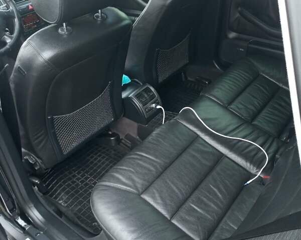 Черный Ауди А6, объемом двигателя 2.5 л и пробегом 300 тыс. км за 6200 $, фото 6 на Automoto.ua