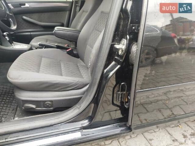 Ауді А6 2004 у Луцьку на Automoto.ua Чорний Ауді А6, об'ємом двигуна 2.5 л та пробігом 402 тис. км за 4800 $, фото 30 на Automoto.ua