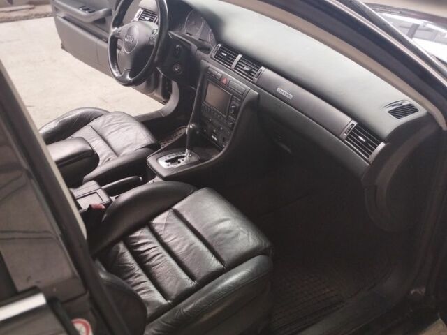 Черный Ауди А6, объемом двигателя 2.5 л и пробегом 337 тыс. км за 3200 $, фото 7 на Automoto.ua