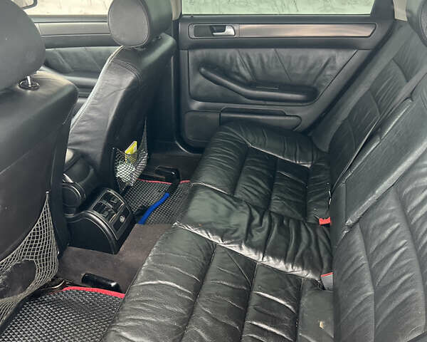 Черный Ауди А6, объемом двигателя 2.5 л и пробегом 435 тыс. км за 4200 $, фото 11 на Automoto.ua