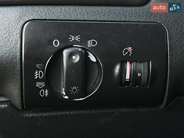 Чорний Ауді А6, об'ємом двигуна 1.9 л та пробігом 360 тис. км за 5750 $, фото 76 на Automoto.ua