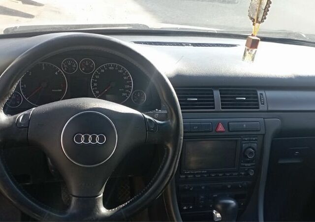 Черный Ауди А6, объемом двигателя 2.9 л и пробегом 302 тыс. км за 4300 $, фото 4 на Automoto.ua