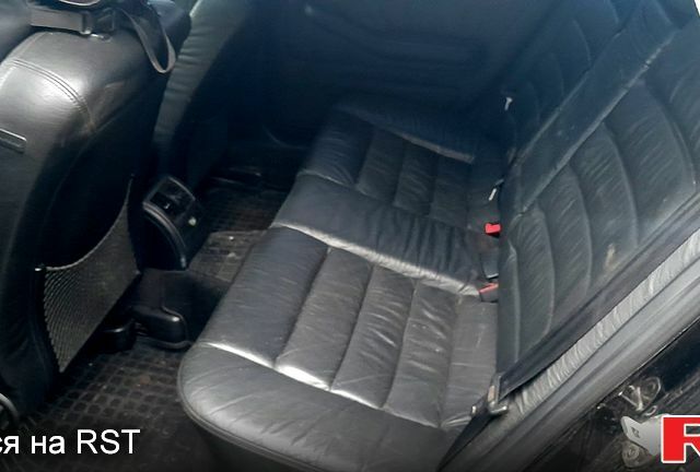 Черный Ауди А6, объемом двигателя 2.5 л и пробегом 400 тыс. км за 2800 $, фото 10 на Automoto.ua