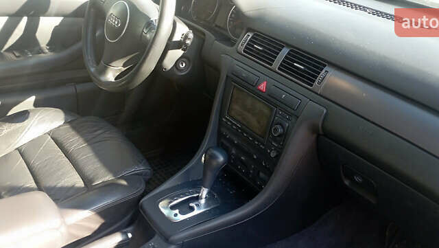 Ауди А6 2005 в Ровно на Automoto.ua Черный Ауди А6, объемом двигателя 2.9 л и пробегом 330 тыс. км за 4700 $, фото 7 на Automoto.ua