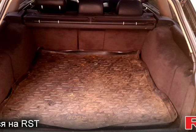 Черный Ауди А6, объемом двигателя 2.5 л и пробегом 400 тыс. км за 2800 $, фото 9 на Automoto.ua