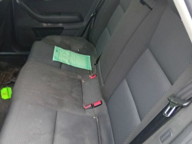 Чорний Ауді А6, об'ємом двигуна 2.7 л та пробігом 390 тис. км за 2950 $, фото 4 на Automoto.ua