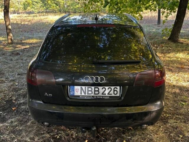 Черный Ауди А6, объемом двигателя 2.7 л и пробегом 400 тыс. км за 3500 $, фото 1 на Automoto.ua