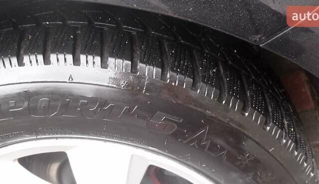 Черный Ауди А6, объемом двигателя 2.4 л и пробегом 306 тыс. км за 7000 $, фото 7 на Automoto.ua