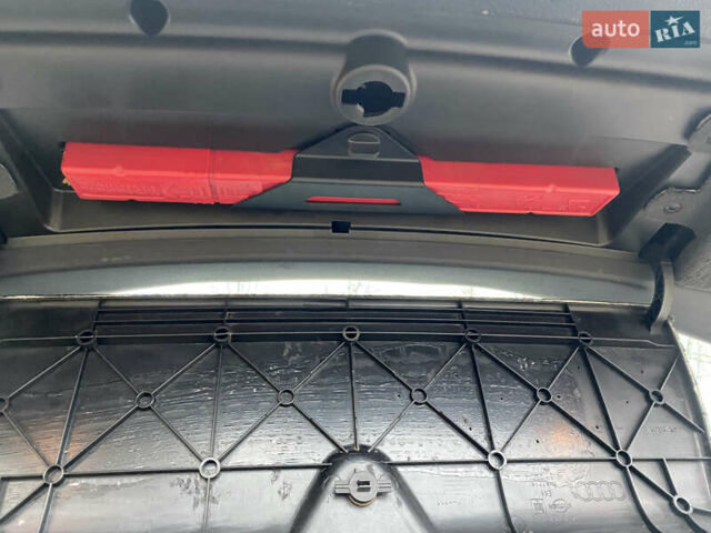 Чорний Ауді А6, об'ємом двигуна 1.97 л та пробігом 287 тис. км за 8400 $, фото 29 на Automoto.ua