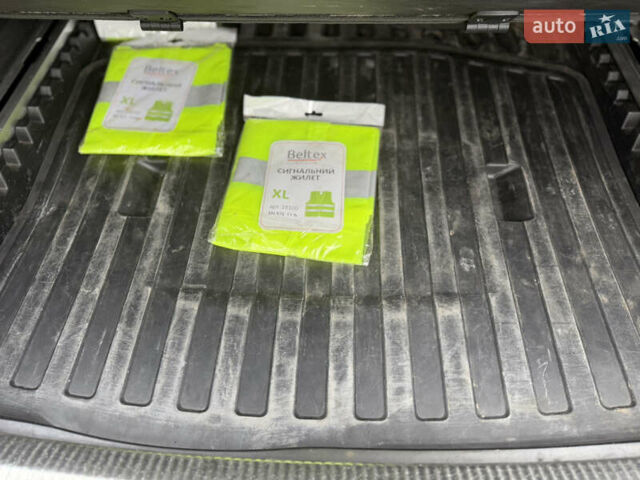 Ауді А6 2007 у Рівному на Automoto.ua Чорний Ауді А6, об'ємом двигуна 3 л та пробігом 290 тис. км за 8450 $, фото 56 на Automoto.ua