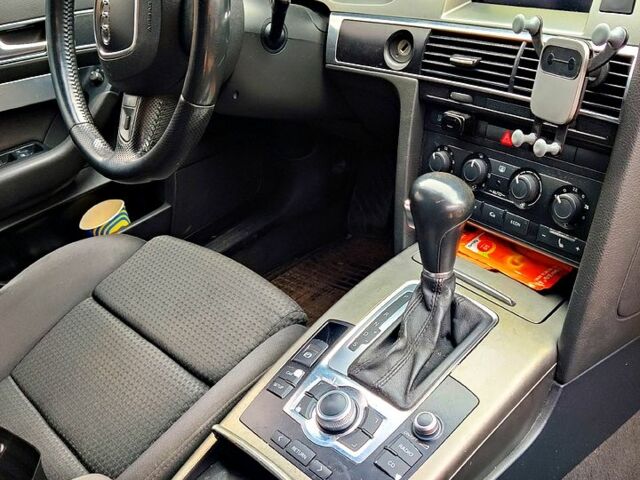 Черный Ауди А6, объемом двигателя 2 л и пробегом 270 тыс. км за 6000 $, фото 11 на Automoto.ua