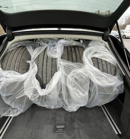 Черный Ауди А6, объемом двигателя 0 л и пробегом 250 тыс. км за 1950 $, фото 4 на Automoto.ua