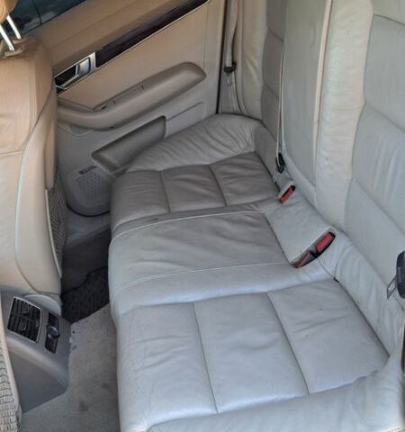 Черный Ауди А6, объемом двигателя 3 л и пробегом 289 тыс. км за 2752 $, фото 3 на Automoto.ua