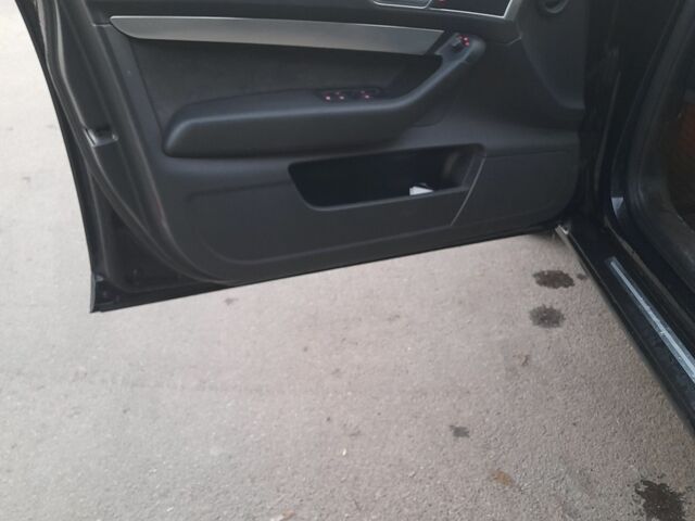 Чорний Ауді А6, об'ємом двигуна 3 л та пробігом 300 тис. км за 4200 $, фото 12 на Automoto.ua