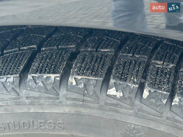 Черный Ауди А6, объемом двигателя 2 л и пробегом 310 тыс. км за 8640 $, фото 4 на Automoto.ua