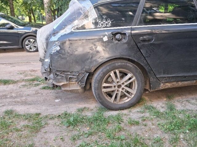 Черный Ауди А6, объемом двигателя 3 л и пробегом 330 тыс. км за 4000 $, фото 1 на Automoto.ua