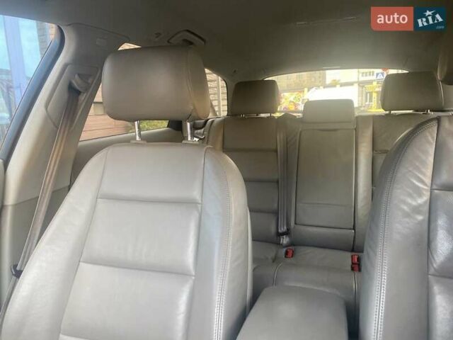 Черный Ауди А6, объемом двигателя 2.7 л и пробегом 335 тыс. км за 8100 $, фото 8 на Automoto.ua