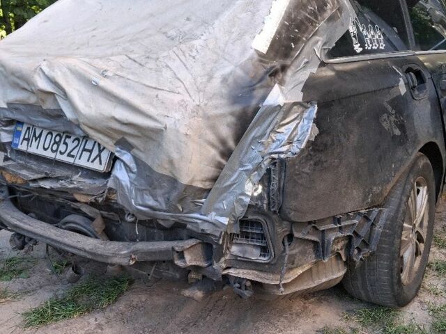 Черный Ауди А6, объемом двигателя 3 л и пробегом 330 тыс. км за 4000 $, фото 3 на Automoto.ua