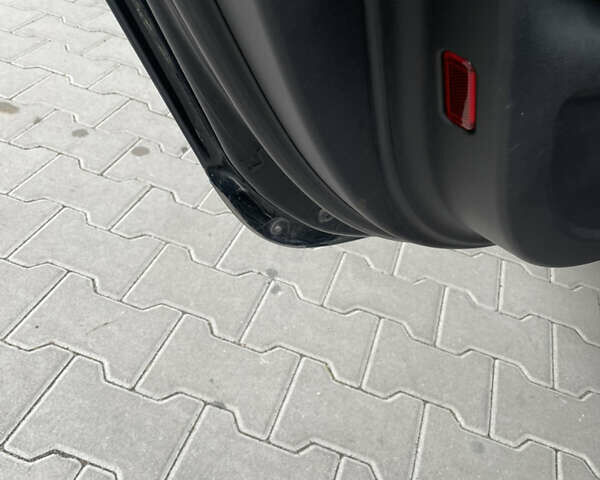 Черный Ауди А6, объемом двигателя 0 л и пробегом 330 тыс. км за 4400 $, фото 18 на Automoto.ua