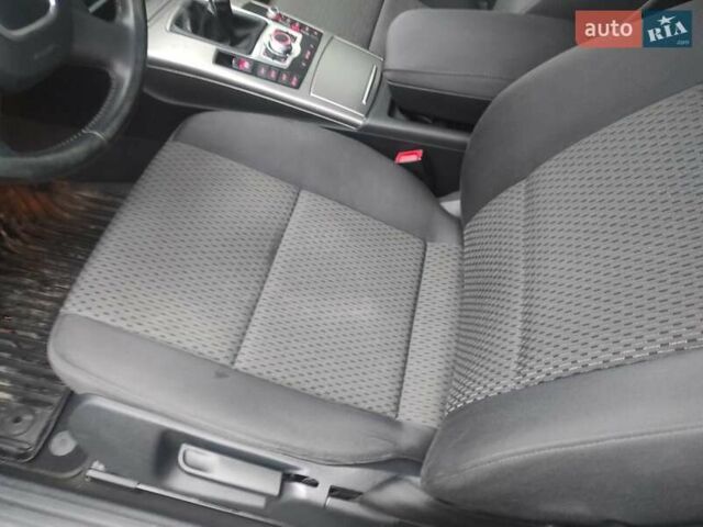 Черный Ауди А6, объемом двигателя 2 л и пробегом 243 тыс. км за 8200 $, фото 13 на Automoto.ua