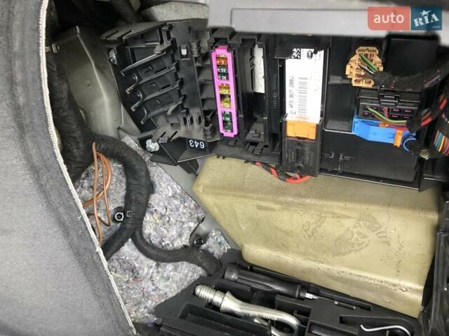 Черный Ауди А6, объемом двигателя 3 л и пробегом 288 тыс. км за 13750 $, фото 80 на Automoto.ua