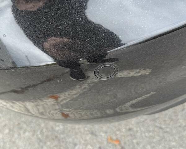 Черный Ауди А6, объемом двигателя 2 л и пробегом 300 тыс. км за 12000 $, фото 2 на Automoto.ua